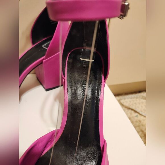 Rebecca Minkoff "Capriana" Fuchsia Leather Chunk Heel Sandals Sz.8.5 Ret.$175 - Picture 5 of 10